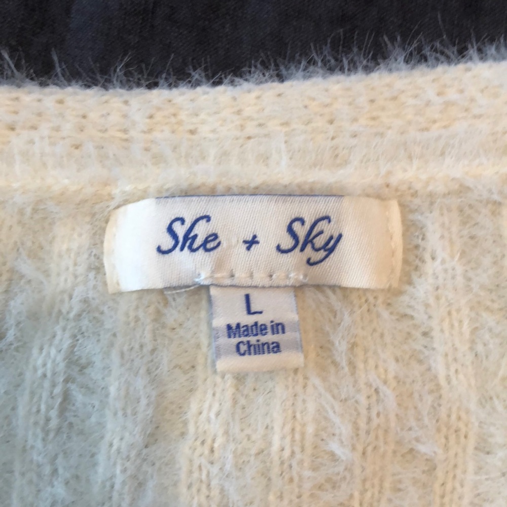 Sweater - Picture 2 of 3
